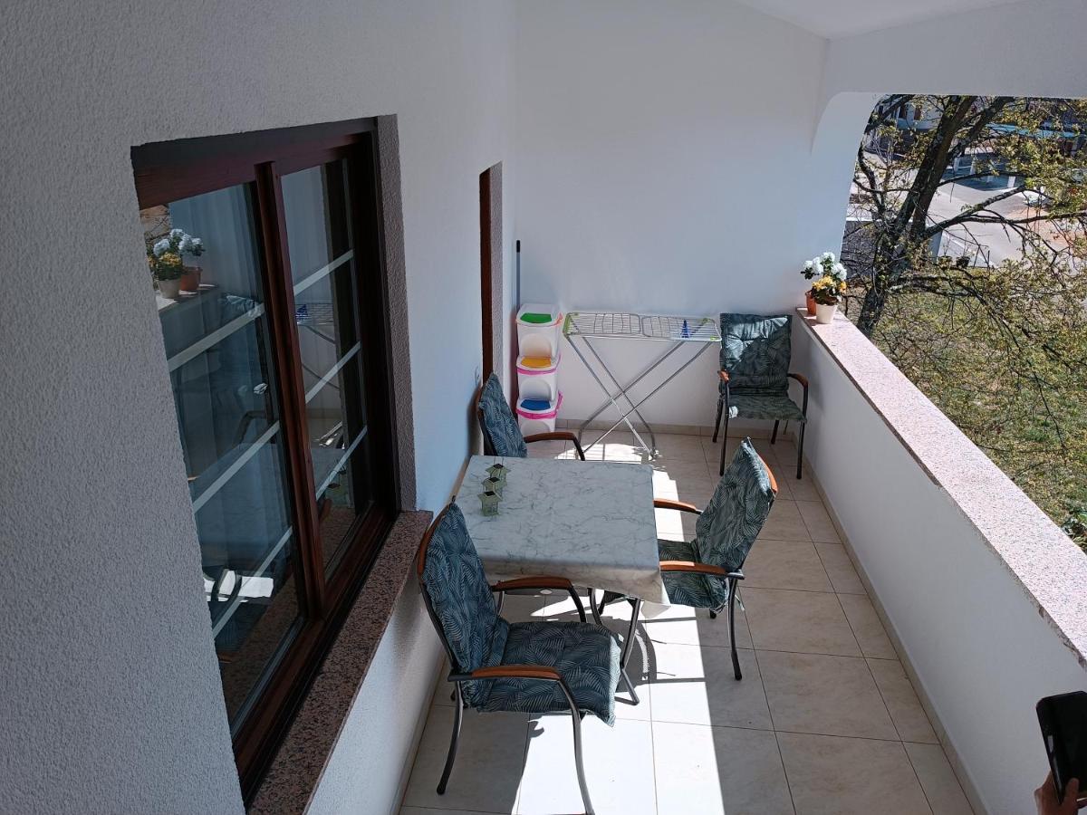 Apartments Stojakovic ポレッチ エクステリア 写真