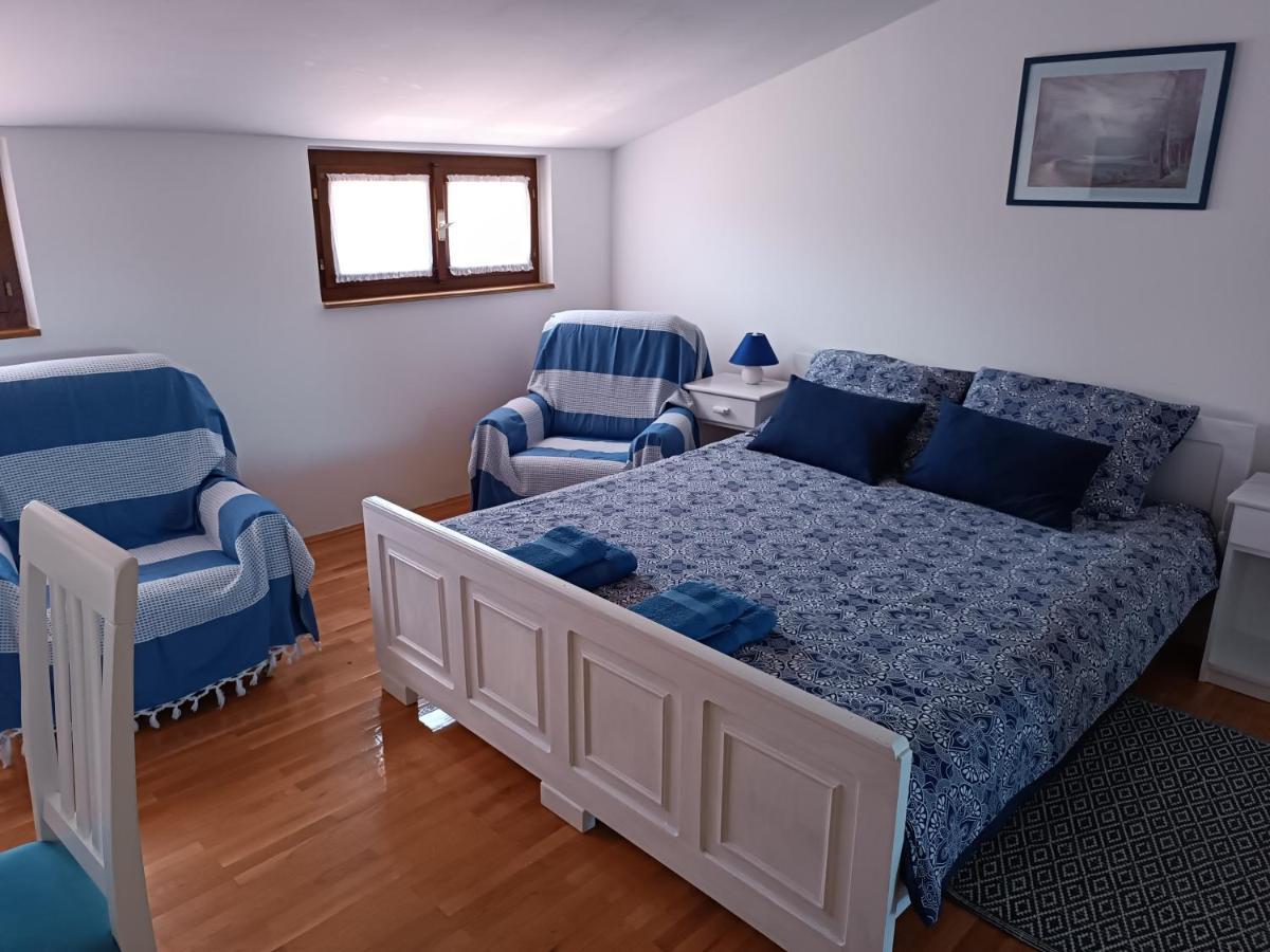 Apartments Stojakovic ポレッチ エクステリア 写真