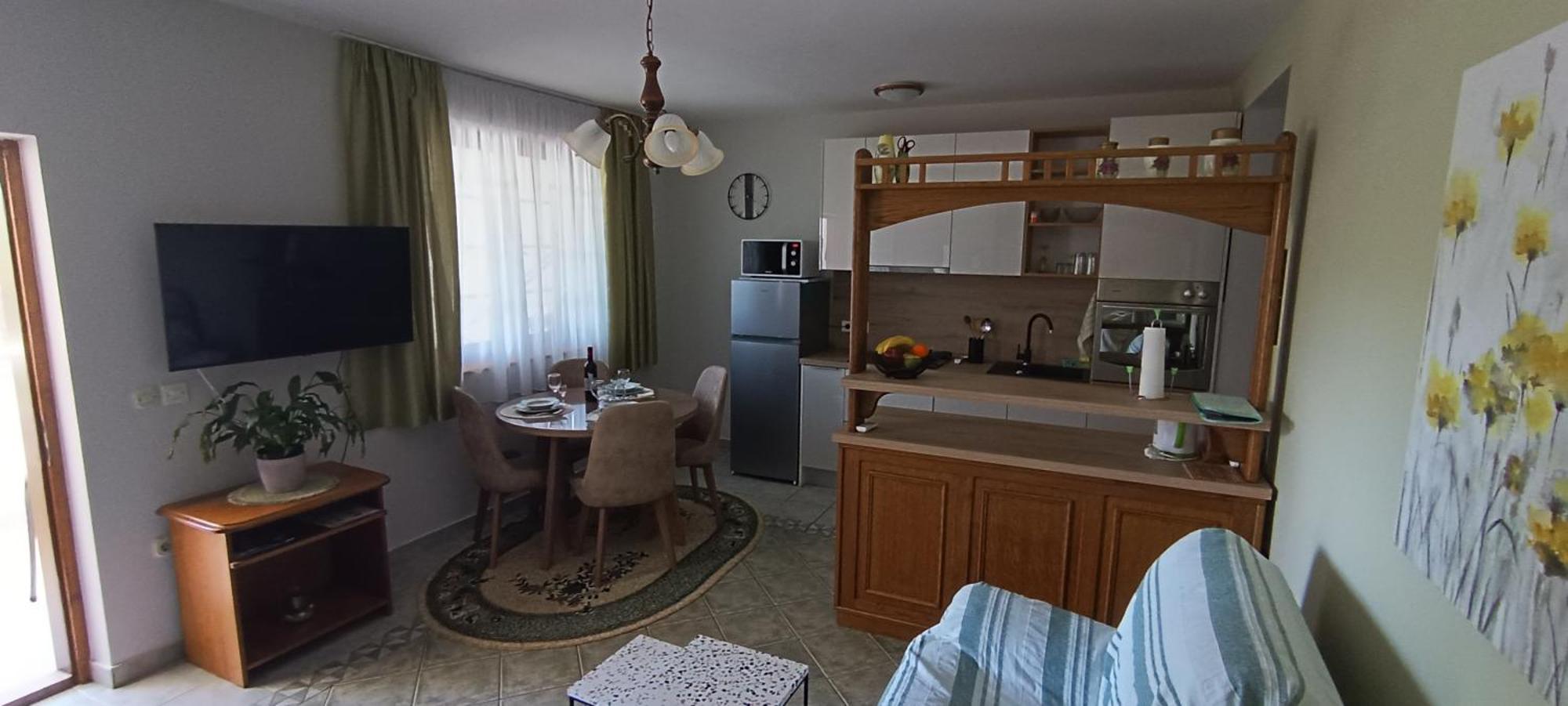 Apartments Stojakovic ポレッチ エクステリア 写真