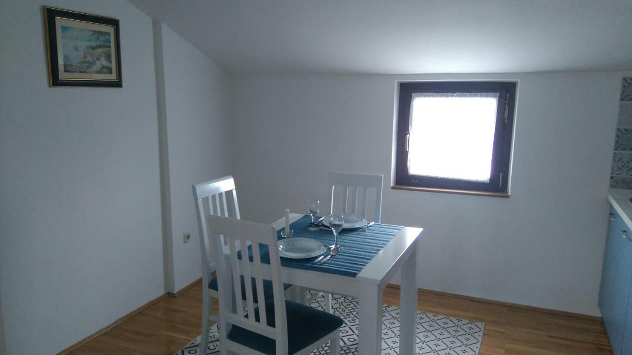 Apartments Stojakovic ポレッチ エクステリア 写真